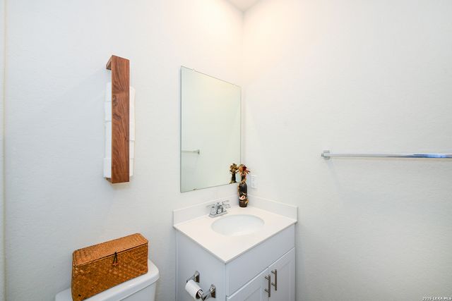 809 Beacon Heights, Seguin, TX 78155