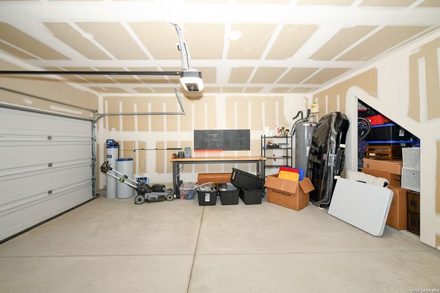 809 Beacon Heights, Seguin, TX 78155