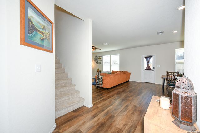 809 Beacon Heights, Seguin, TX 78155