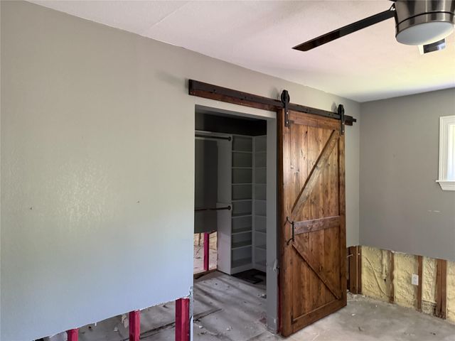 702 E Dallas Street, Fresno, TX 77545
