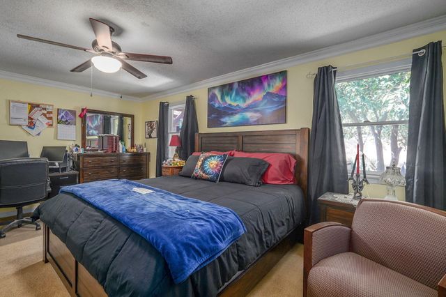 2223 N Roosevelt Avenue, Springfield, MO 65803