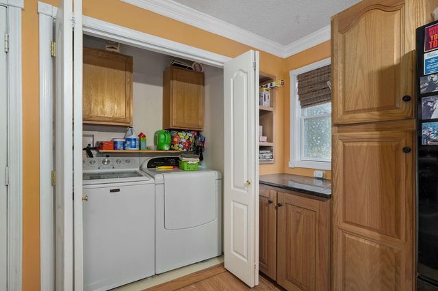2223 N Roosevelt Avenue, Springfield, MO 65803
