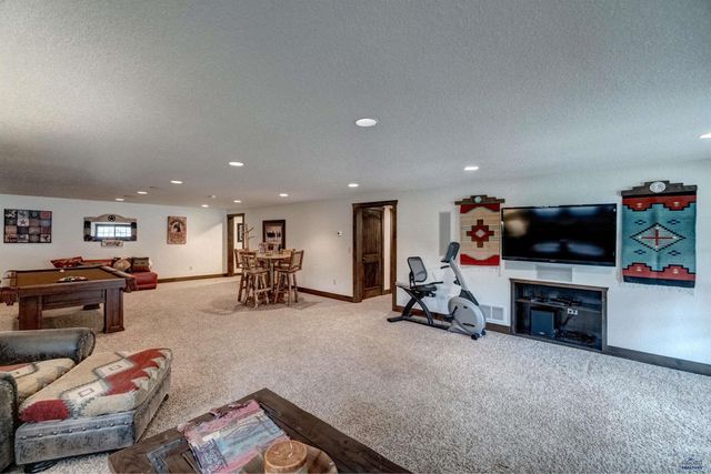 109 SHERMAN ST, Rapid City, SD 57702