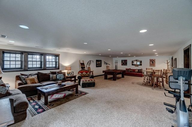 109 SHERMAN ST, Rapid City, SD 57702