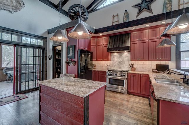 109 SHERMAN ST, Rapid City, SD 57702