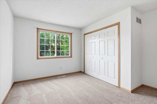 18155 96th Avenue N, Maple Grove, MN 55311