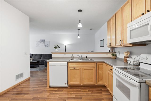 18155 96th Avenue N, Maple Grove, MN 55311