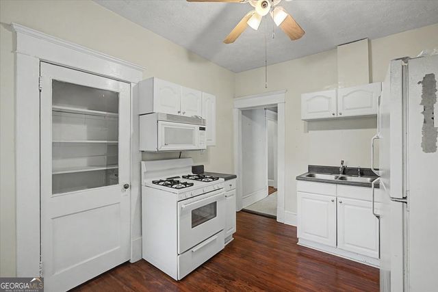 811 Saint Charles Avenue NE, Atlanta, GA 30306