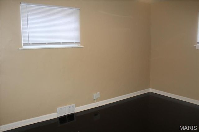 4475 N Taylor Avenue, St Louis, MO 63115