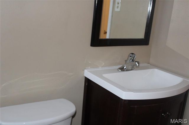 4475 N Taylor Avenue, St Louis, MO 63115