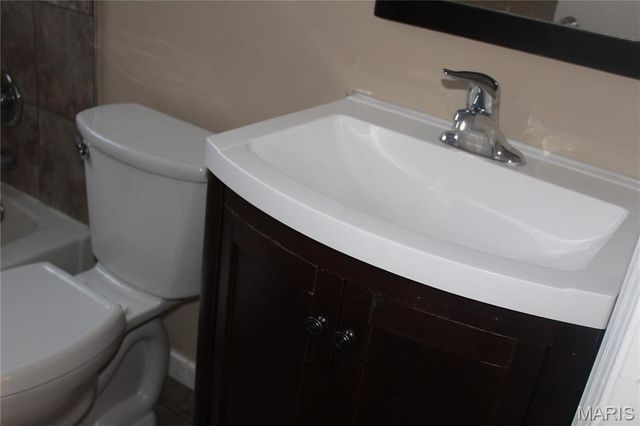 4475 N Taylor Avenue, St Louis, MO 63115