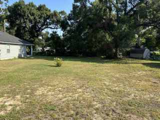 812 W Walnut Avenue, Crestview, FL 32536