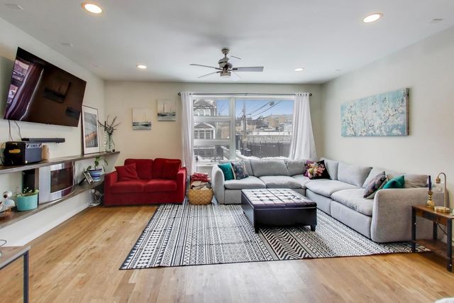 1214 N ROCKWELL Street, Chicago, IL 60622