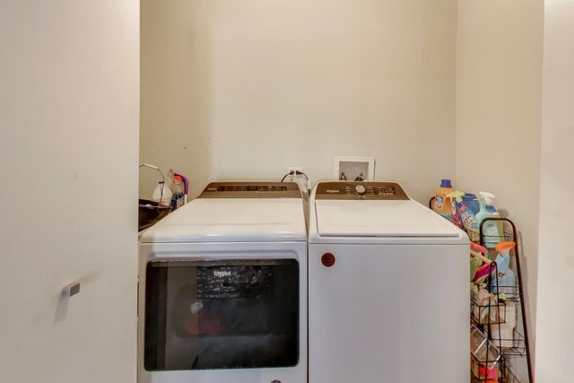 1214 N ROCKWELL Street, Chicago, IL 60622