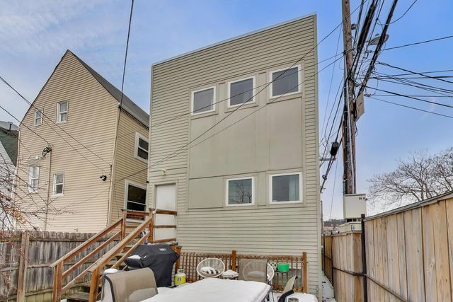 1214 N ROCKWELL Street, Chicago, IL 60622