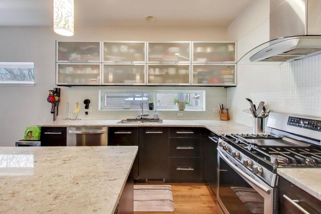 1214 N ROCKWELL Street, Chicago, IL 60622