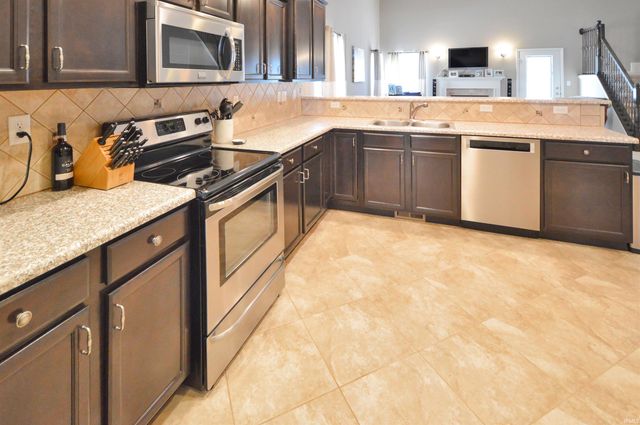 2833 Flagstone Way, Lafayette, IN 47909