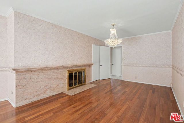 108 N Thurston Avenue, Los Angeles, CA 90049