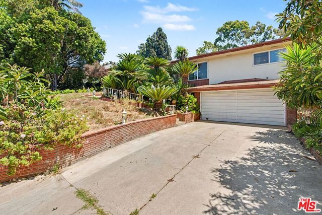 108 N Thurston Avenue, Los Angeles, CA 90049