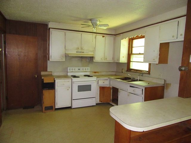 107 Jay Cir, Clarksville, TN 37040
