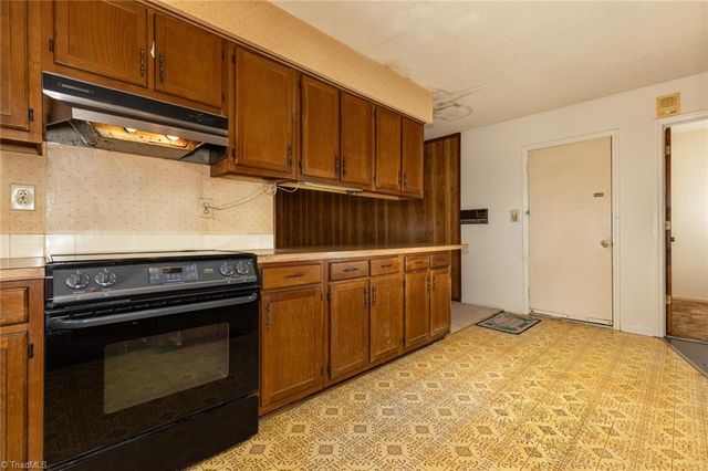 2234 Venus Road, Kernersville, NC 27284
