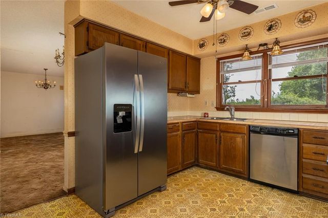 2234 Venus Road, Kernersville, NC 27284