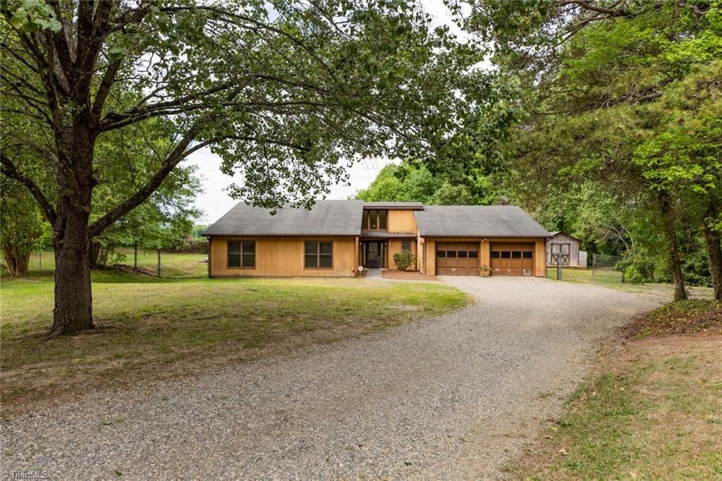 2234 Venus Road, Kernersville, NC 27284