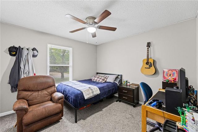 1901 & 1903 SW Skyline Drive, Blue Springs, MO 64015