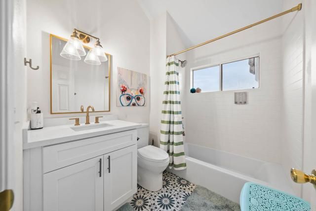 3863 Settineri Lane, Spring Valley, CA 91977