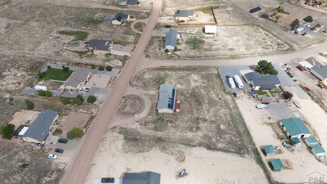 882 N Durango Dr, Pueblo West, CO 81007