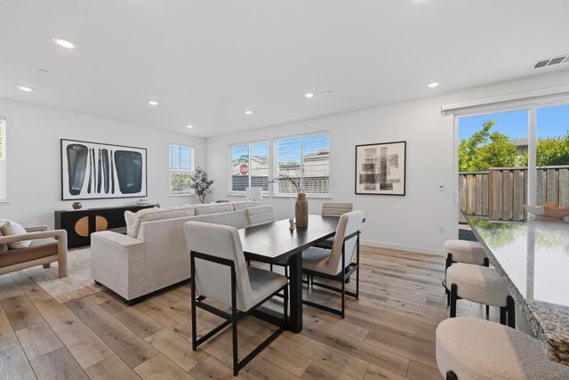 3938 Firestar Way, Sacramento, CA 95834