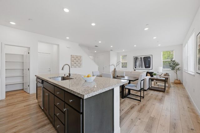 3938 Firestar Way, Sacramento, CA 95834