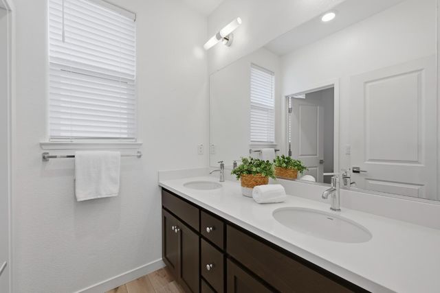 3938 Firestar Way, Sacramento, CA 95834