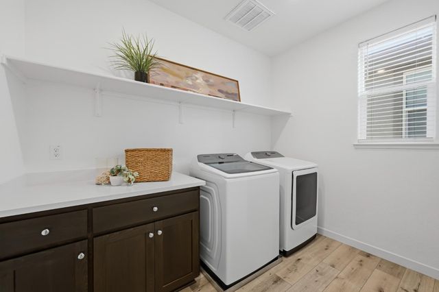 3938 Firestar Way, Sacramento, CA 95834