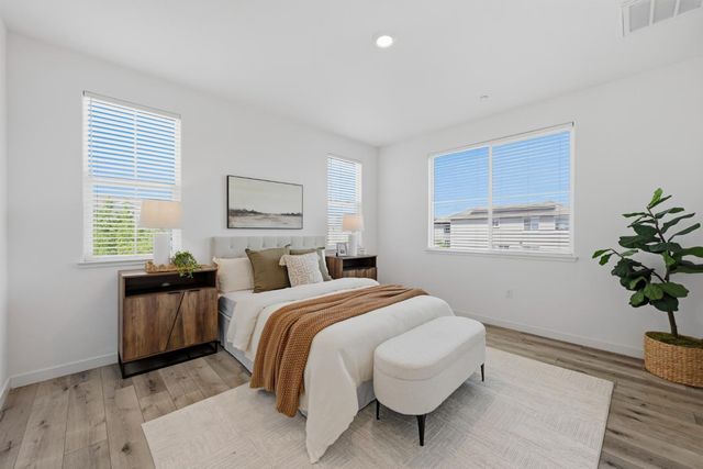 3938 Firestar Way, Sacramento, CA 95834