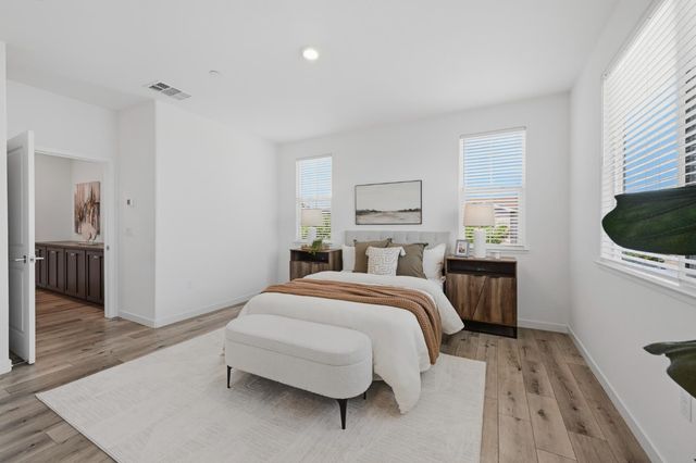 3938 Firestar Way, Sacramento, CA 95834