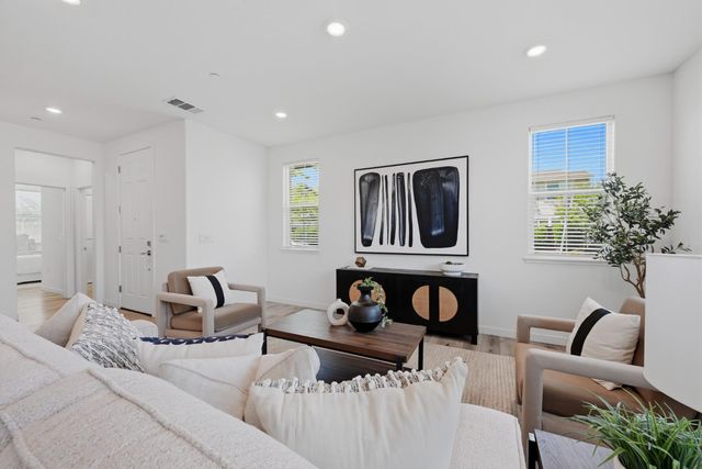 3938 Firestar Way, Sacramento, CA 95834