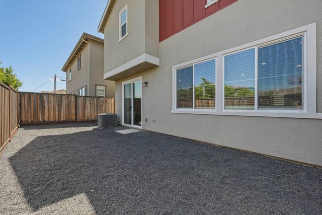 3938 Firestar Way, Sacramento, CA 95834