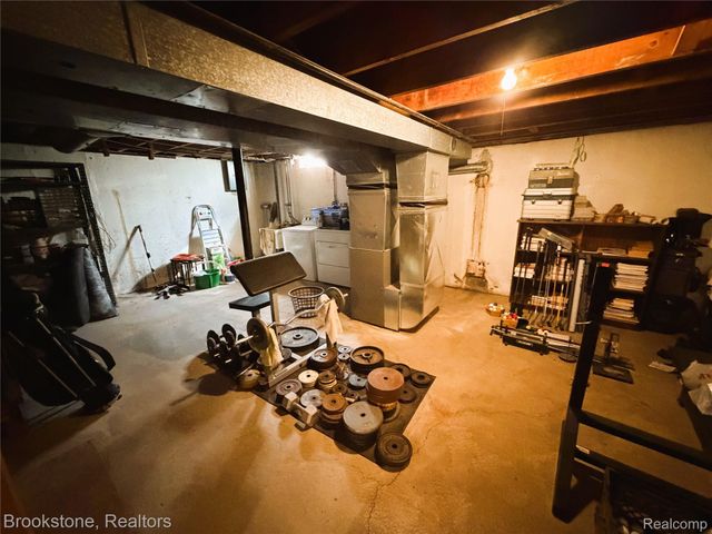 31228 Regal Drive, Warren, MI 48088