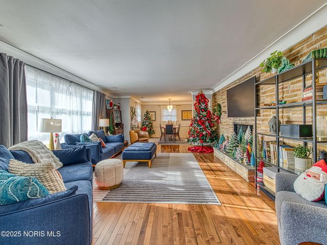 4910 W Sylvania Avenue, Toledo, OH 43623