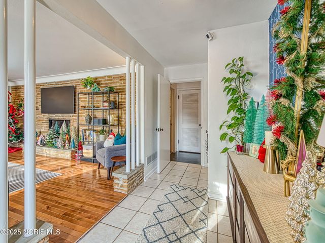 4910 W Sylvania Avenue, Toledo, OH 43623