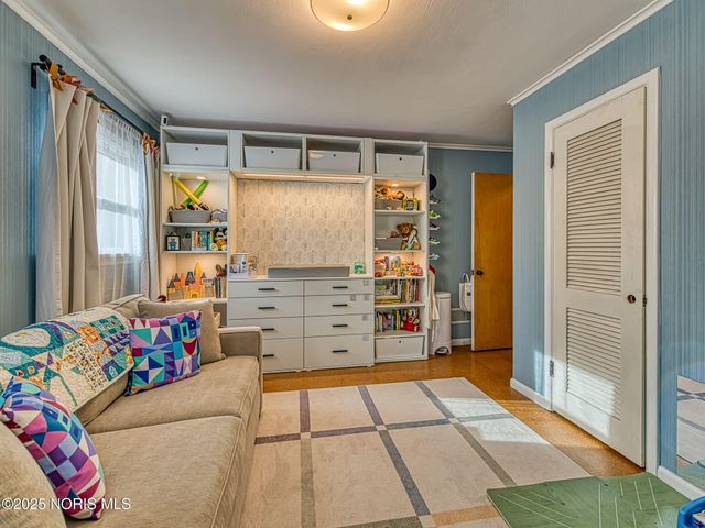 4910 W Sylvania Avenue, Toledo, OH 43623