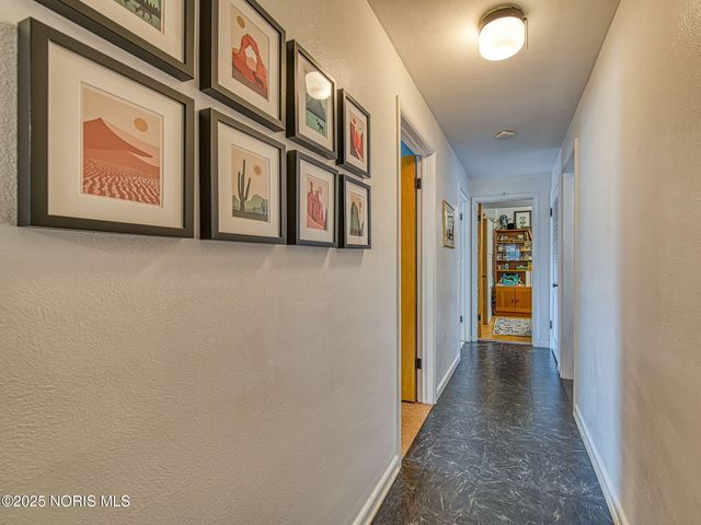 4910 W Sylvania Avenue, Toledo, OH 43623