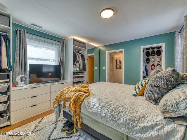 4910 W Sylvania Avenue, Toledo, OH 43623