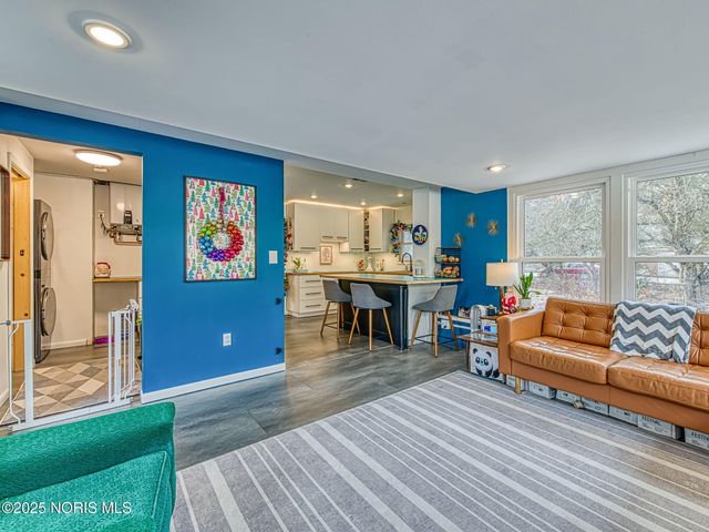 4910 W Sylvania Avenue, Toledo, OH 43623