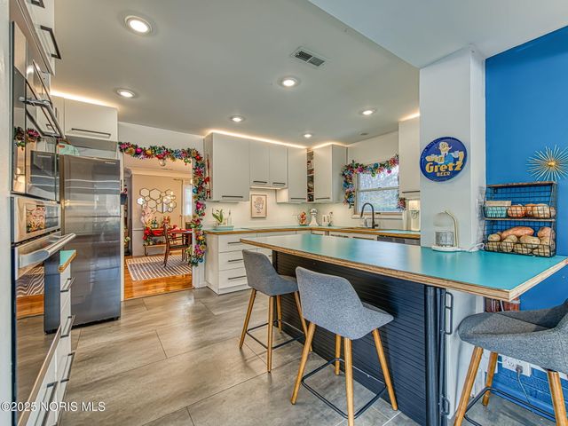 4910 W Sylvania Avenue, Toledo, OH 43623