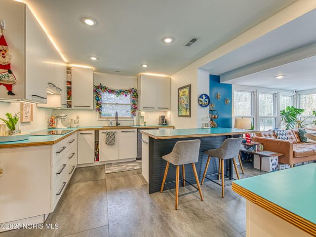 4910 W Sylvania Avenue, Toledo, OH 43623