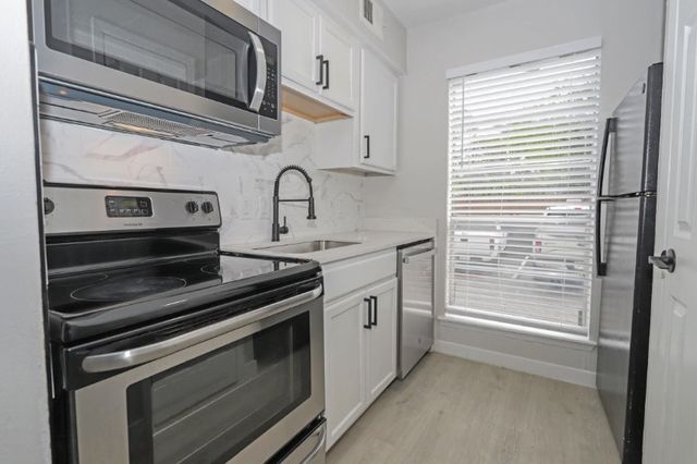 2807 Bachman Drive A1R, Dallas, TX 75220