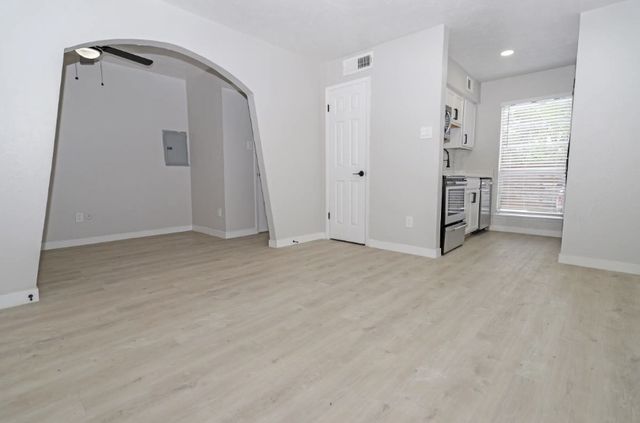 2807 Bachman Drive A1R, Dallas, TX 75220