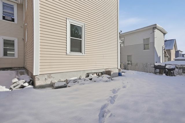 223 School St 1, Lowell, MA 01854